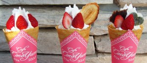 Unterschiedliche Crêpes-Sorten mit Erdbeeren - heißbegehrt!